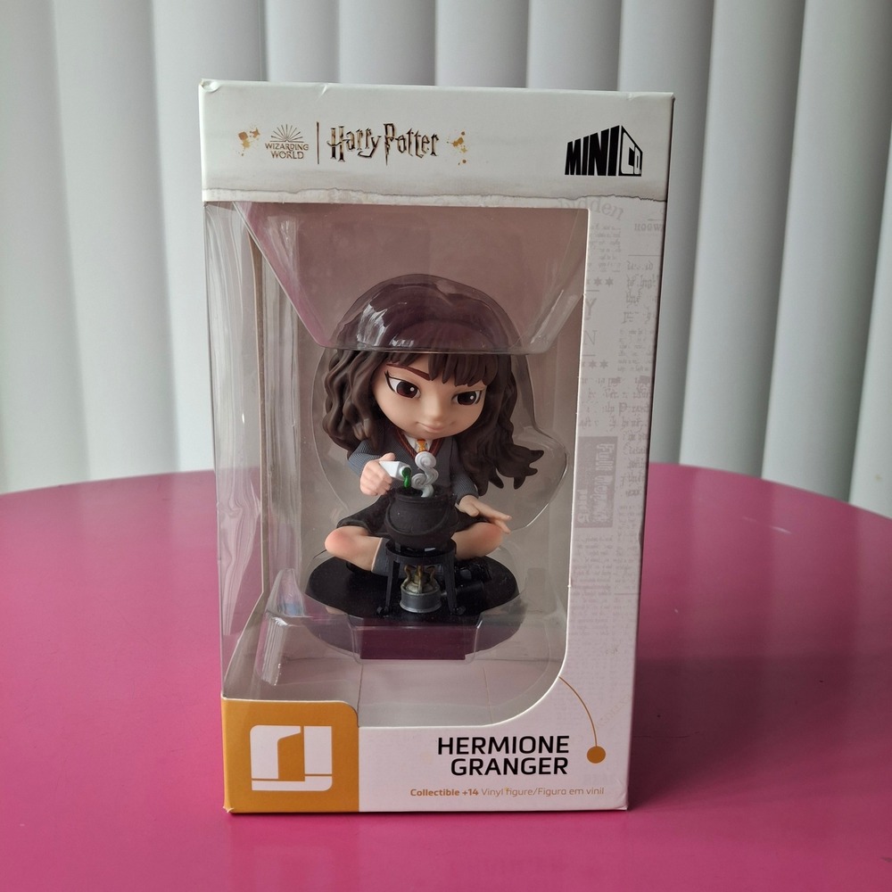 Harry Potter Hermione Granger Iron Studios MiniCo Vinyl Figure Collectible